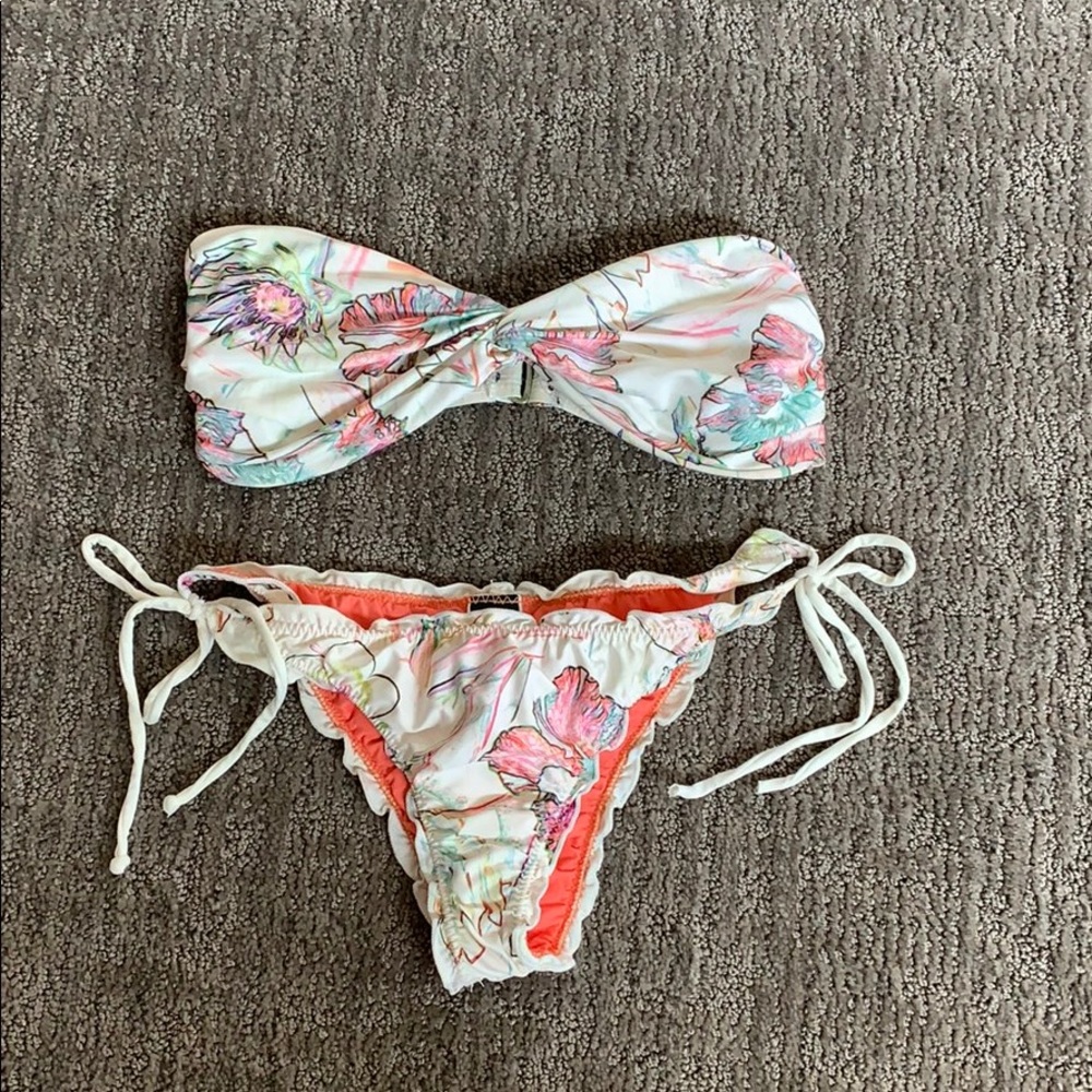Hurly Brazilian itty bitty bikini 👙